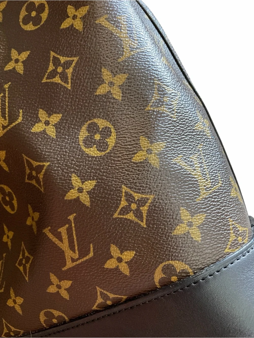 Louis Vuitton GM NN14 Idole Bucket Bag Monogram Canvas and Leather